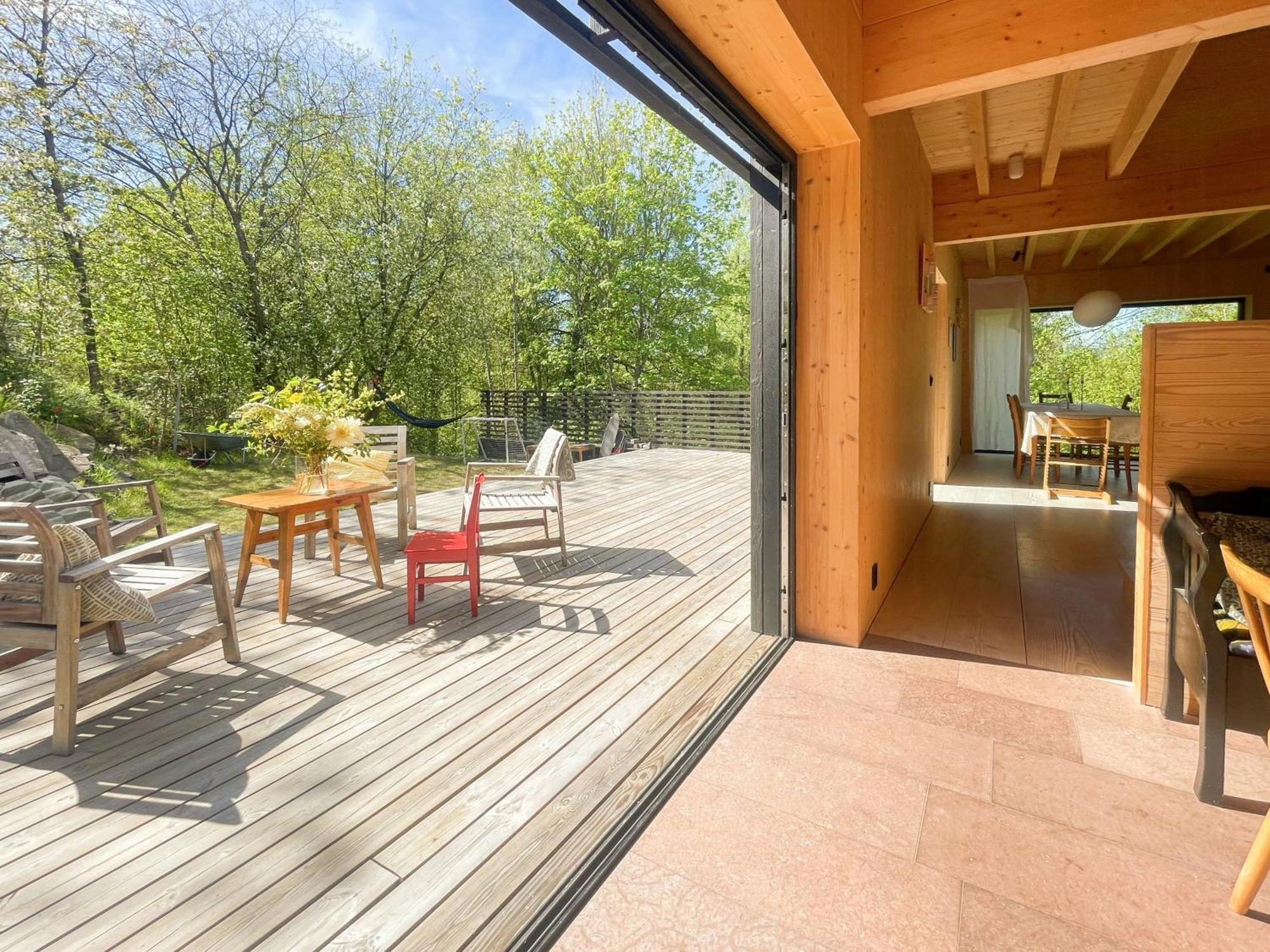 Casa de férias Perfect Location By The Forest Edge In *