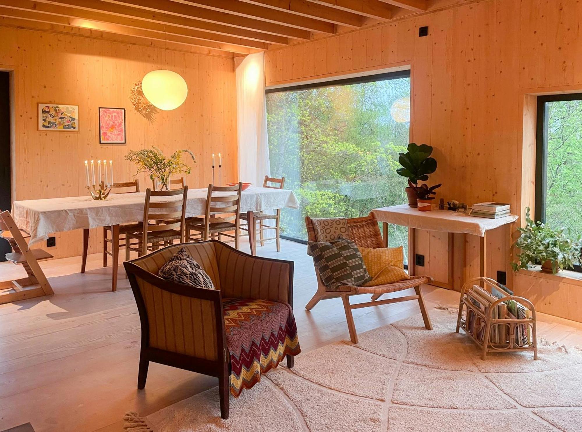 Casa de férias Perfect Location By The Forest Edge In *